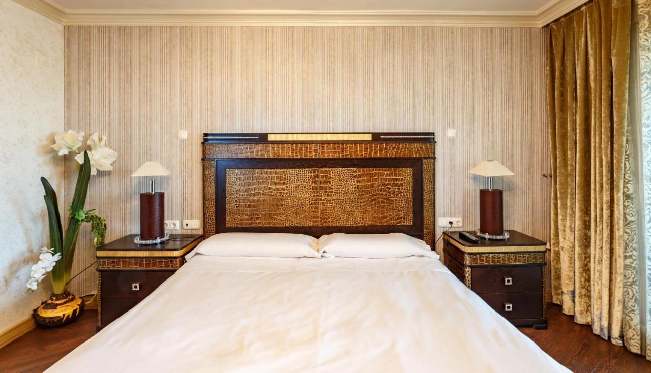 Coral Beach Aparthotel Marbella Bagian luar foto