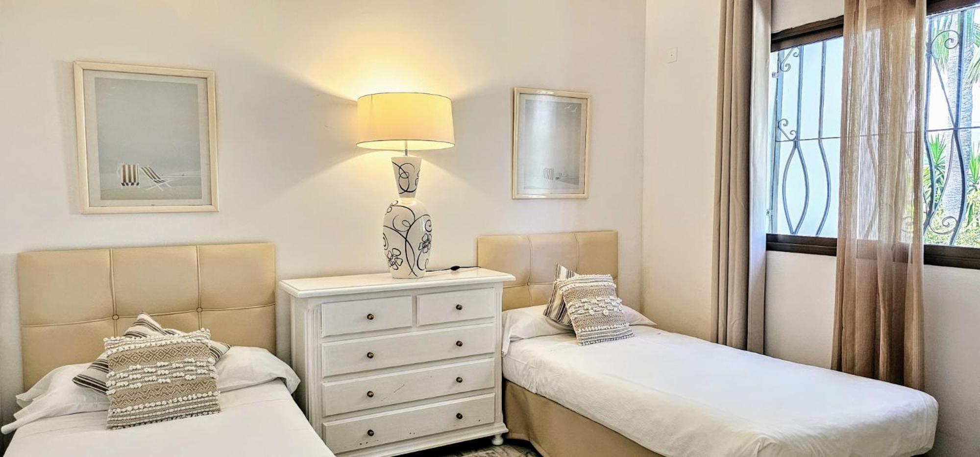 Coral Beach Aparthotel Marbella Bagian luar foto